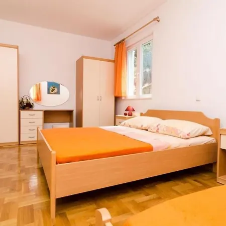 شقة Solitudo - One-bedroom With Balcony *