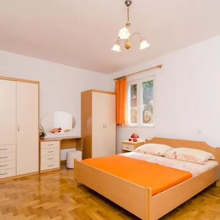 Daire Solitudo - One-bedroom With Balcony *